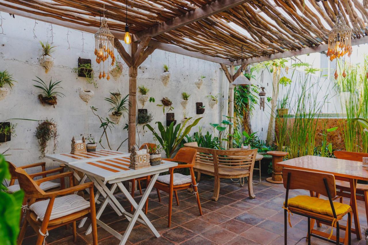 Isla Indah Retreat Boutique Hotel Lembongan Exterior photo