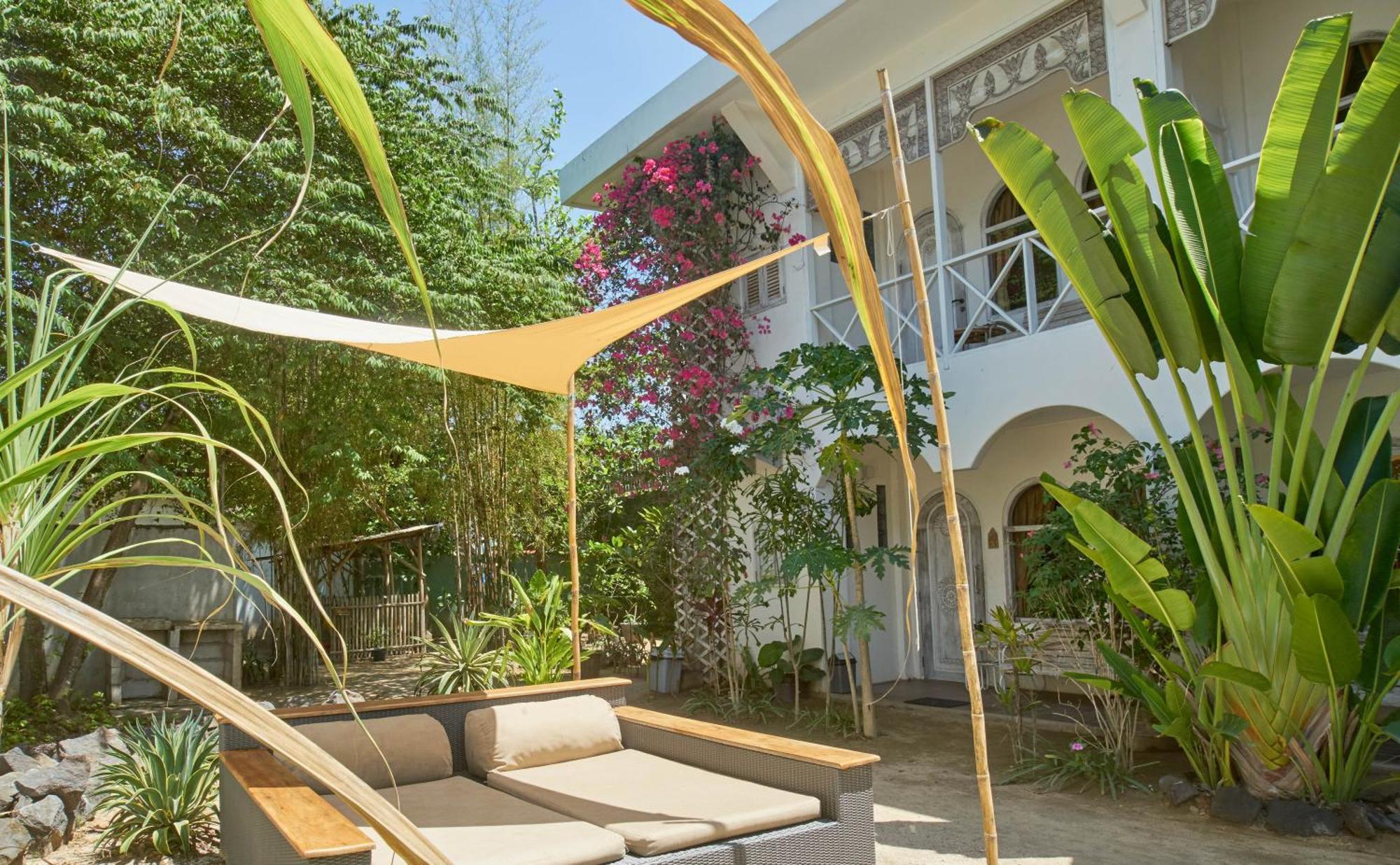 Isla Indah Retreat Boutique Hotel Lembongan Exterior photo