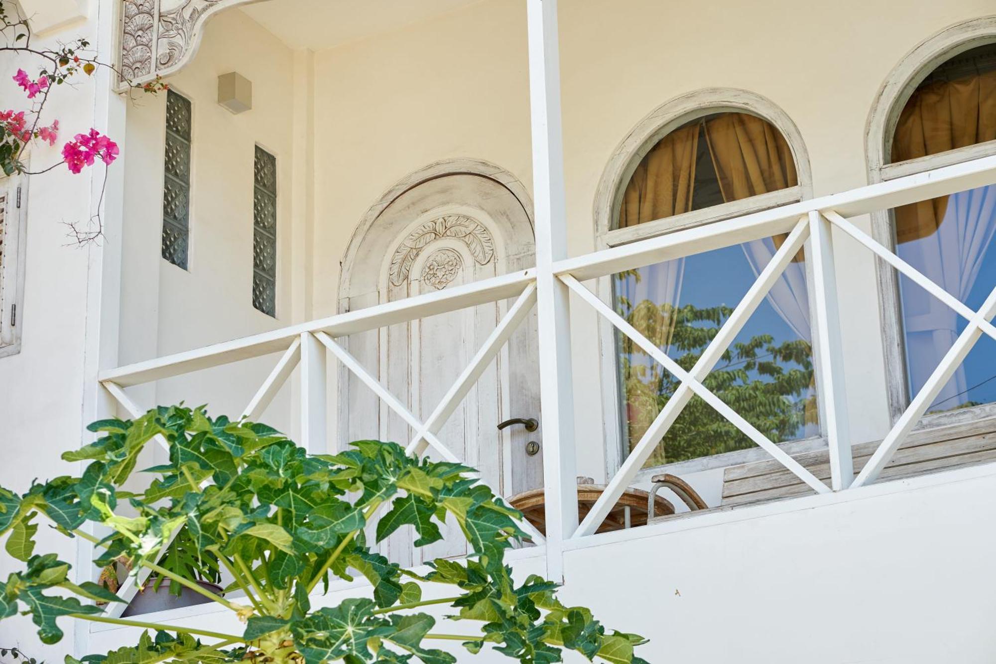 Isla Indah Retreat Boutique Hotel Lembongan Exterior photo