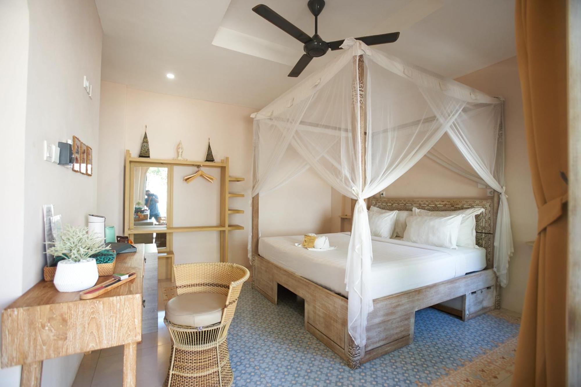 Isla Indah Retreat Boutique Hotel Lembongan Exterior photo